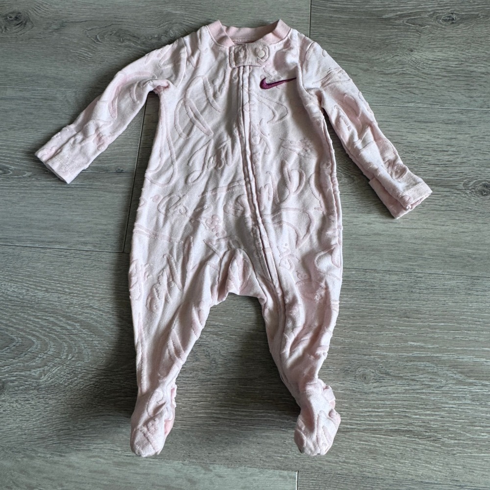 Nike Baby Girl Pink Embossed Just Do It Footed SleeperOne Piece 3 - 6 Months